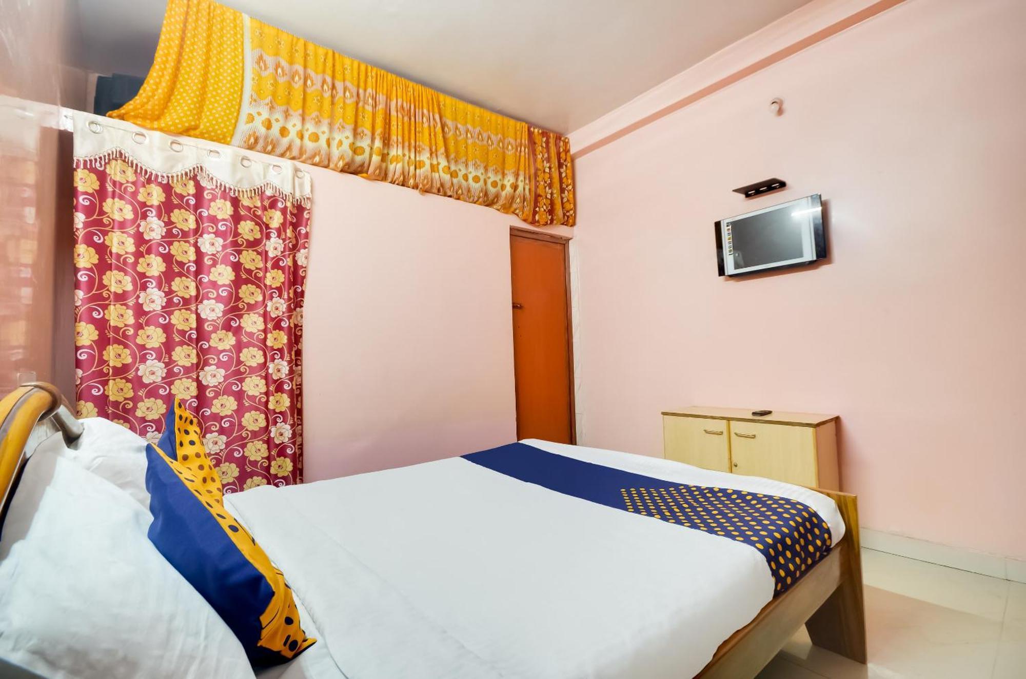 קוימבטור Hotel O Sri Murugan Lodge מראה חיצוני תמונה