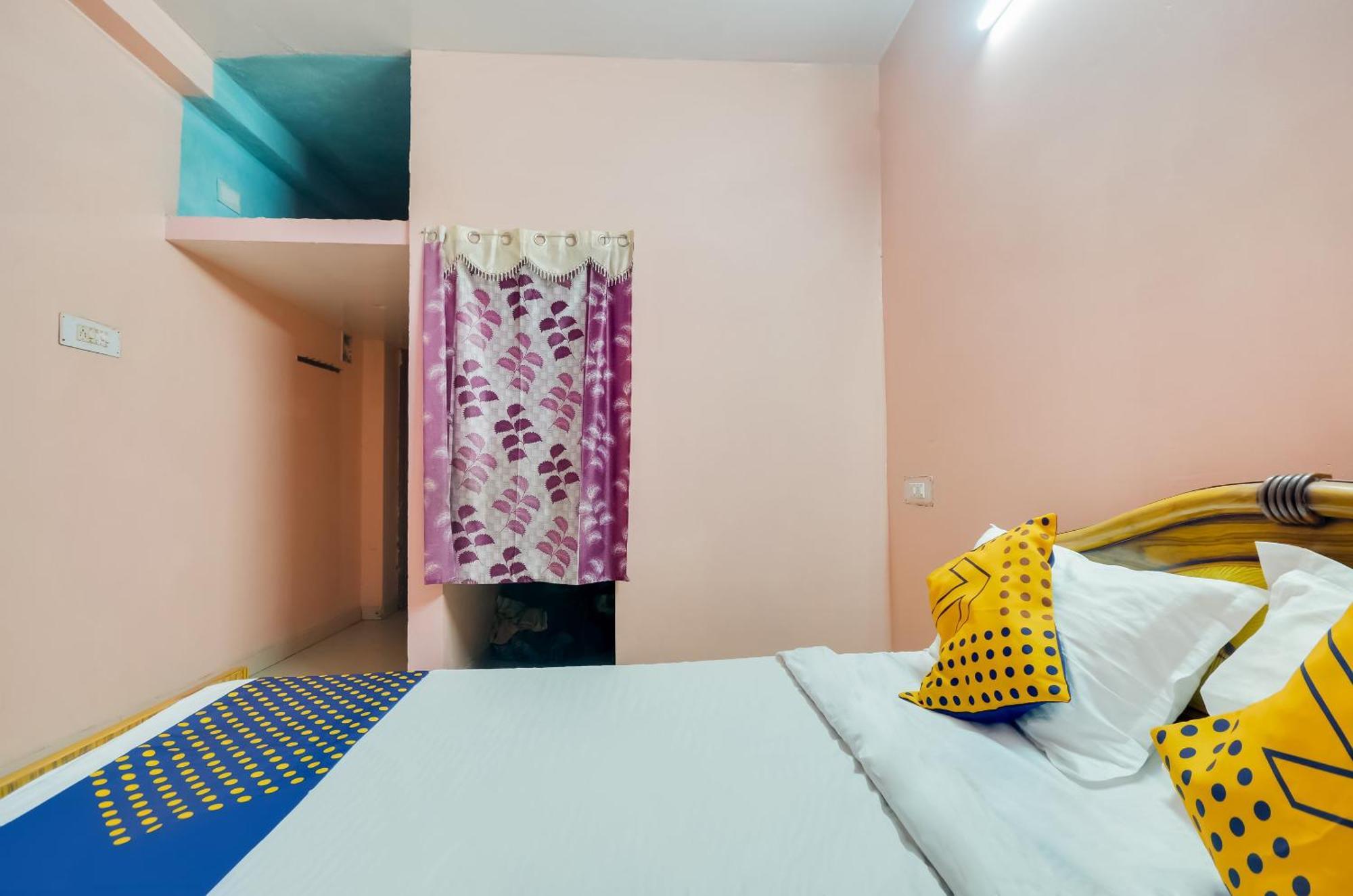 קוימבטור Hotel O Sri Murugan Lodge מראה חיצוני תמונה