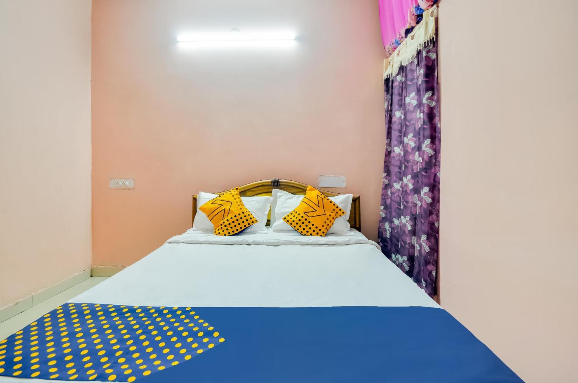 קוימבטור Hotel O Sri Murugan Lodge מראה חיצוני תמונה